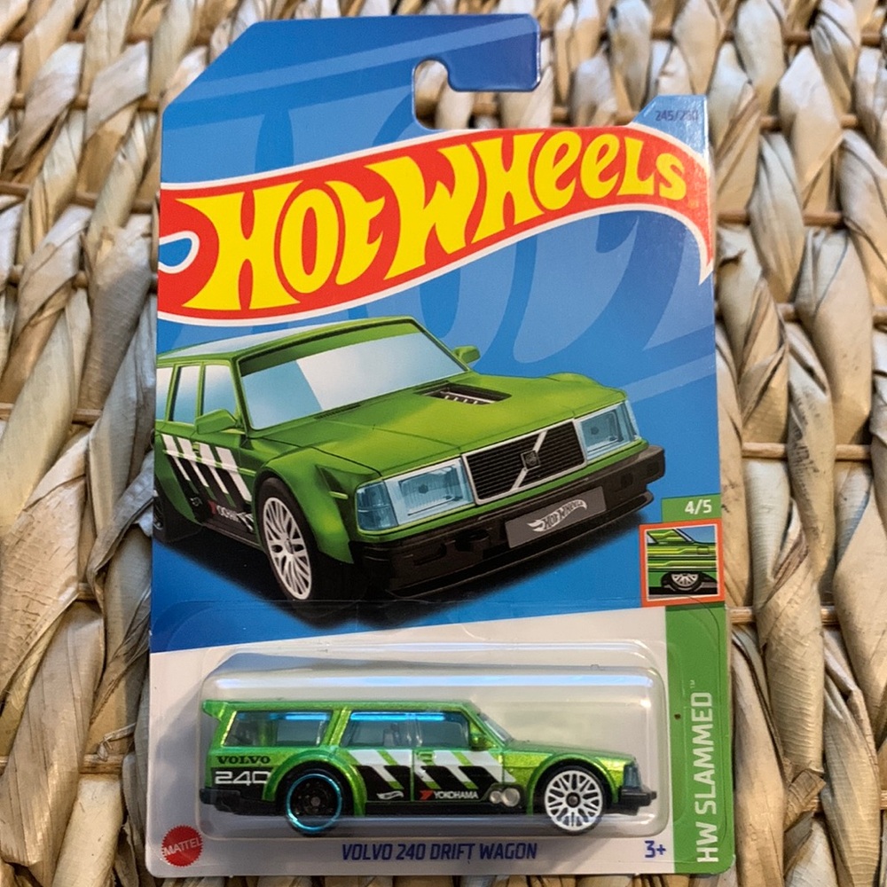Hot Wheels Volvo 240 Drift Wagon Green Car HW Slammed 4/5 Hotwheels 245/250 New